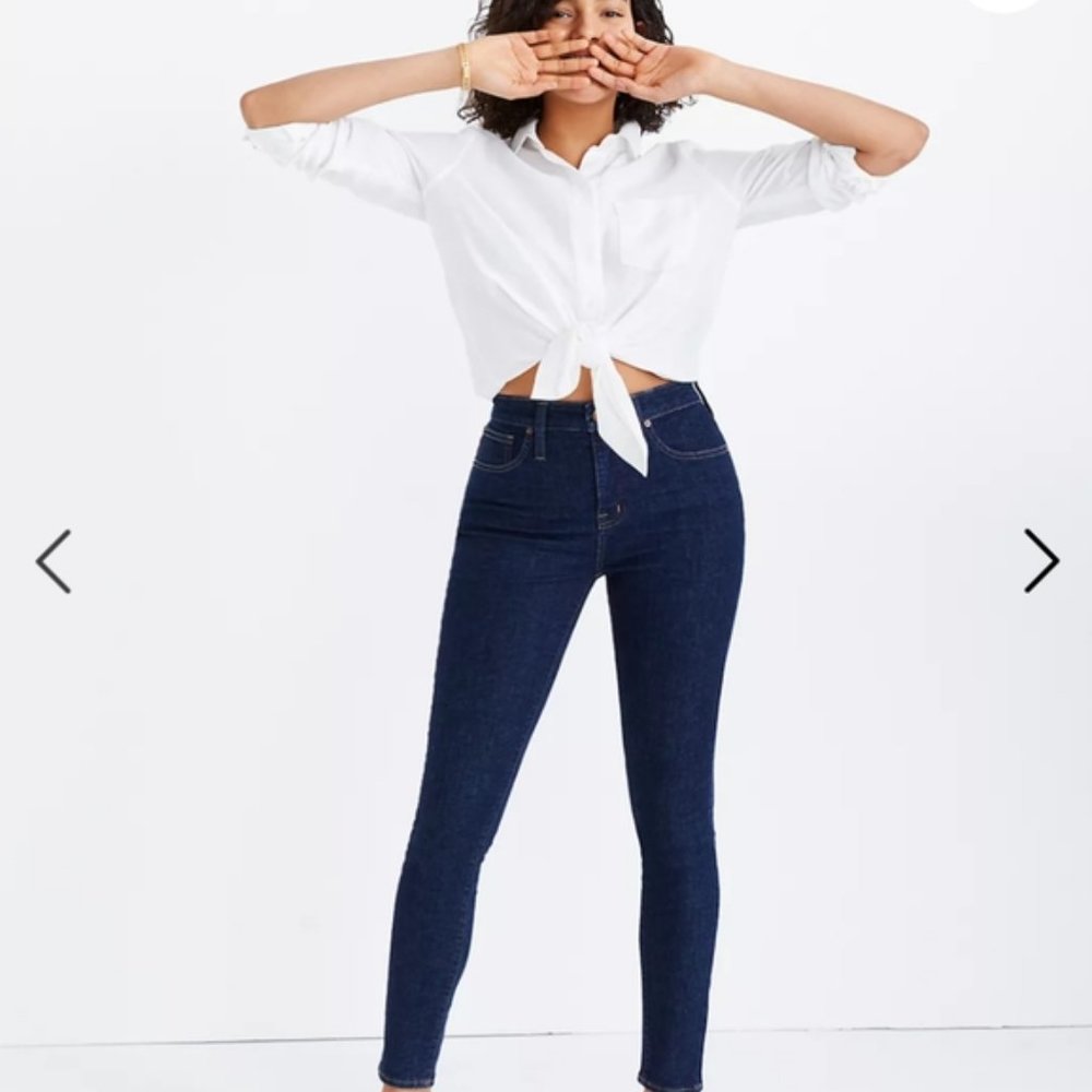 Curvy High-Rise Skinny Jeans in Lucille Wash 24 EUC